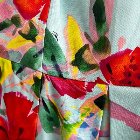 Trina Turk size 6 fit and flare blue floral dress - Picture 7 of 9